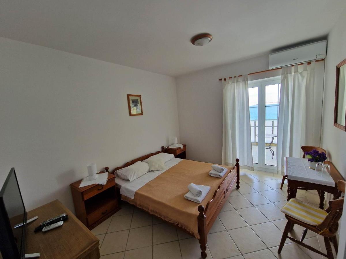 Villa Gabriel Pag Town Bagian luar foto